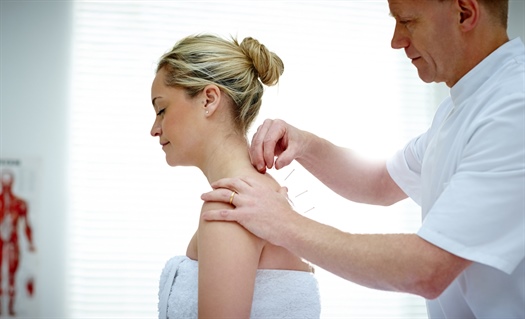 Acupuncture may reduce cancer pain, could even lessen need for opioids