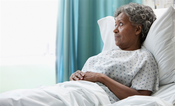 TMP-SMX may be riskier than amoxicillin for older adults taking digoxin