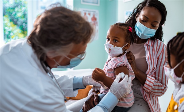 ASHP outlines tenets for COVID-19 vaccination rollout