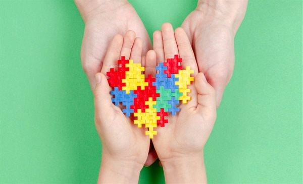 Pharmacists on mental health teams benefit youth
