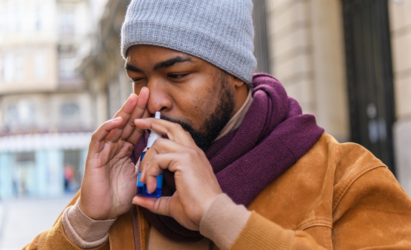 Corticosteroid nasal sprays: Spray to relieve allergy symptoms